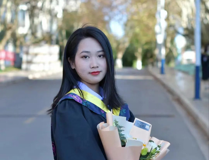 余旭艳 | 上岸公务员，她说努力的青春总有...