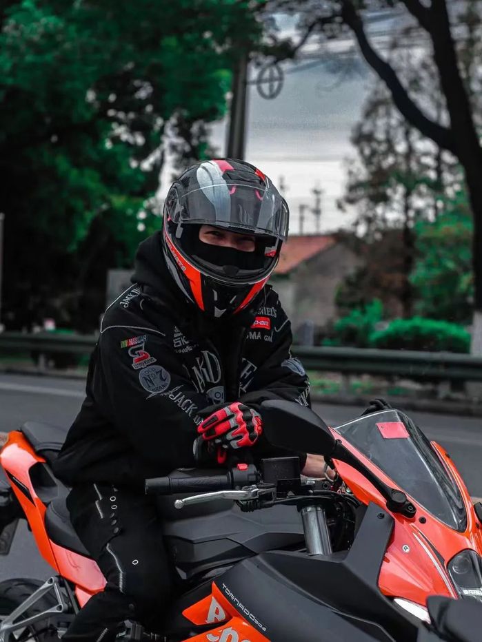 蔡小明 | 入职特斯拉超级工厂,他坚信出发永远是最有意义的事